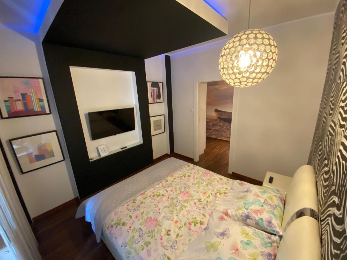 Appartamento Ann Apartament Nadmorski Dwor Danzica Esterno foto